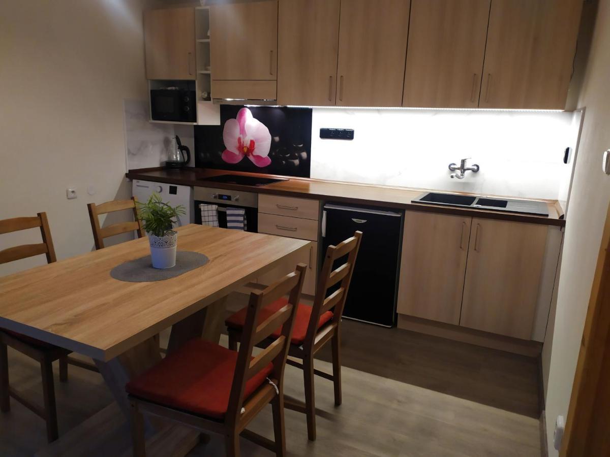 Apartmany De-Lu Blansko Buitenkant foto