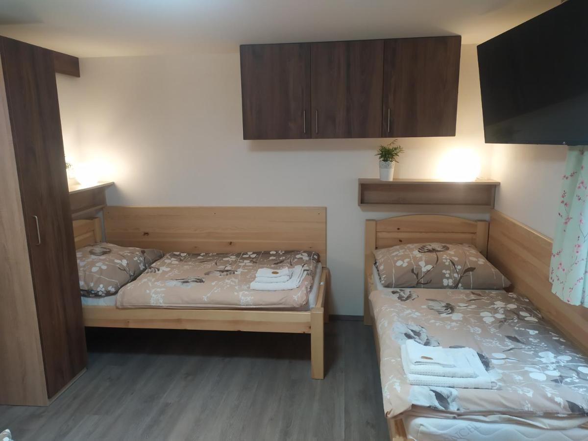 Apartmany De-Lu Blansko Buitenkant foto